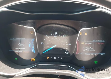 2017 Ford Fusion Hybrid Platinum z USA, uszkodzony, nr VIN 3FA6P0RU2HR416290